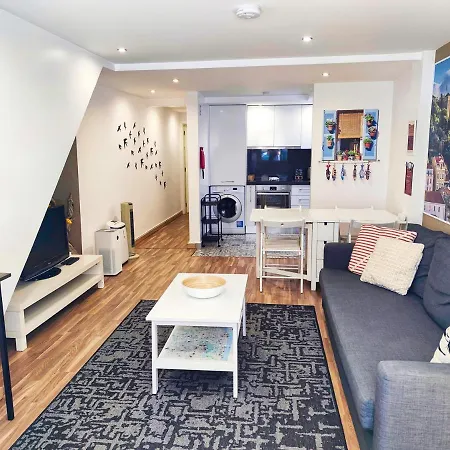 Apartment Charming 7 By Homeful Homes Lisbon