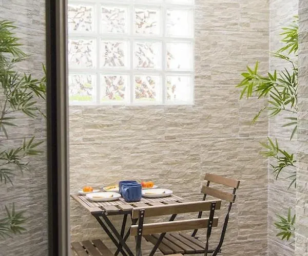 Charming 7 By Homeful Homes *